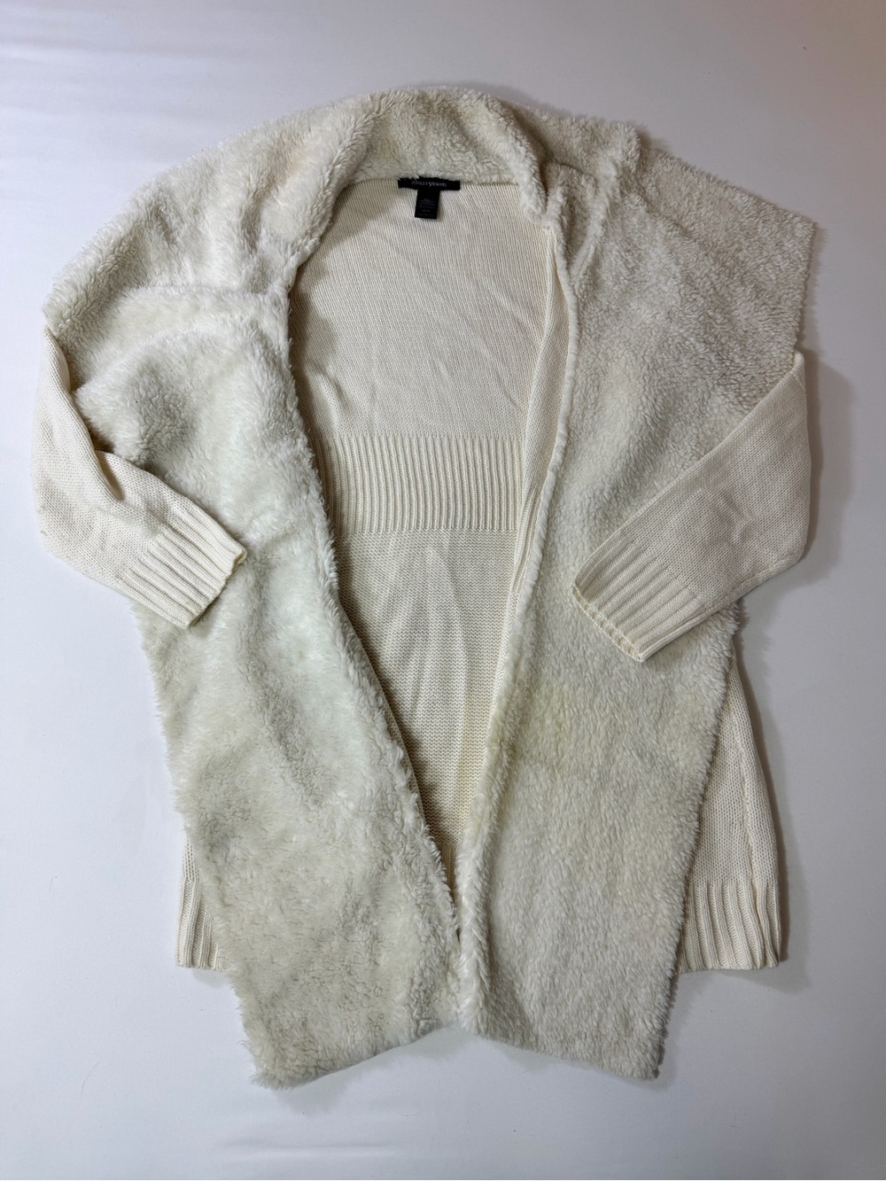 Ashley Stewart Women’s Ivory Sweater Cardigan Wrap Fur Collar Sz 14 / 16